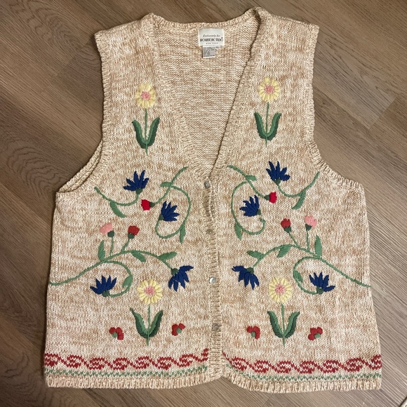 Vintage Floral Embroidered Knit Vest - Picture 1 of 8